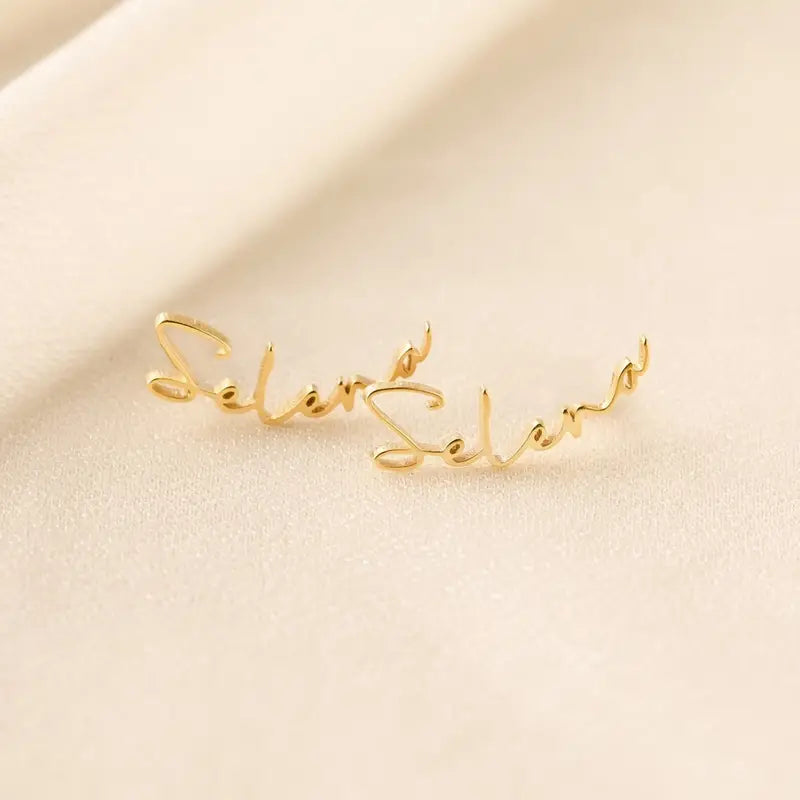 ARETES CON NOMBRE CURSIVA