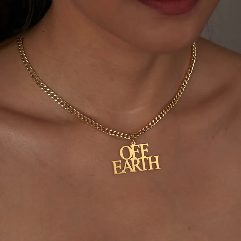 Male necklace with name in capital letters and thick chain