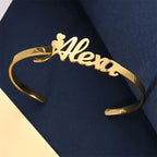 PULSERA CON NOMBRE Y CORAZON
