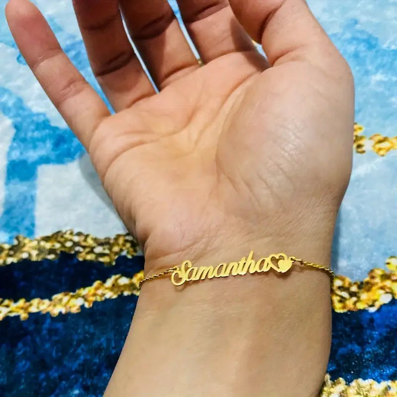 PULSERA CON NOMBRE Y CORAZON