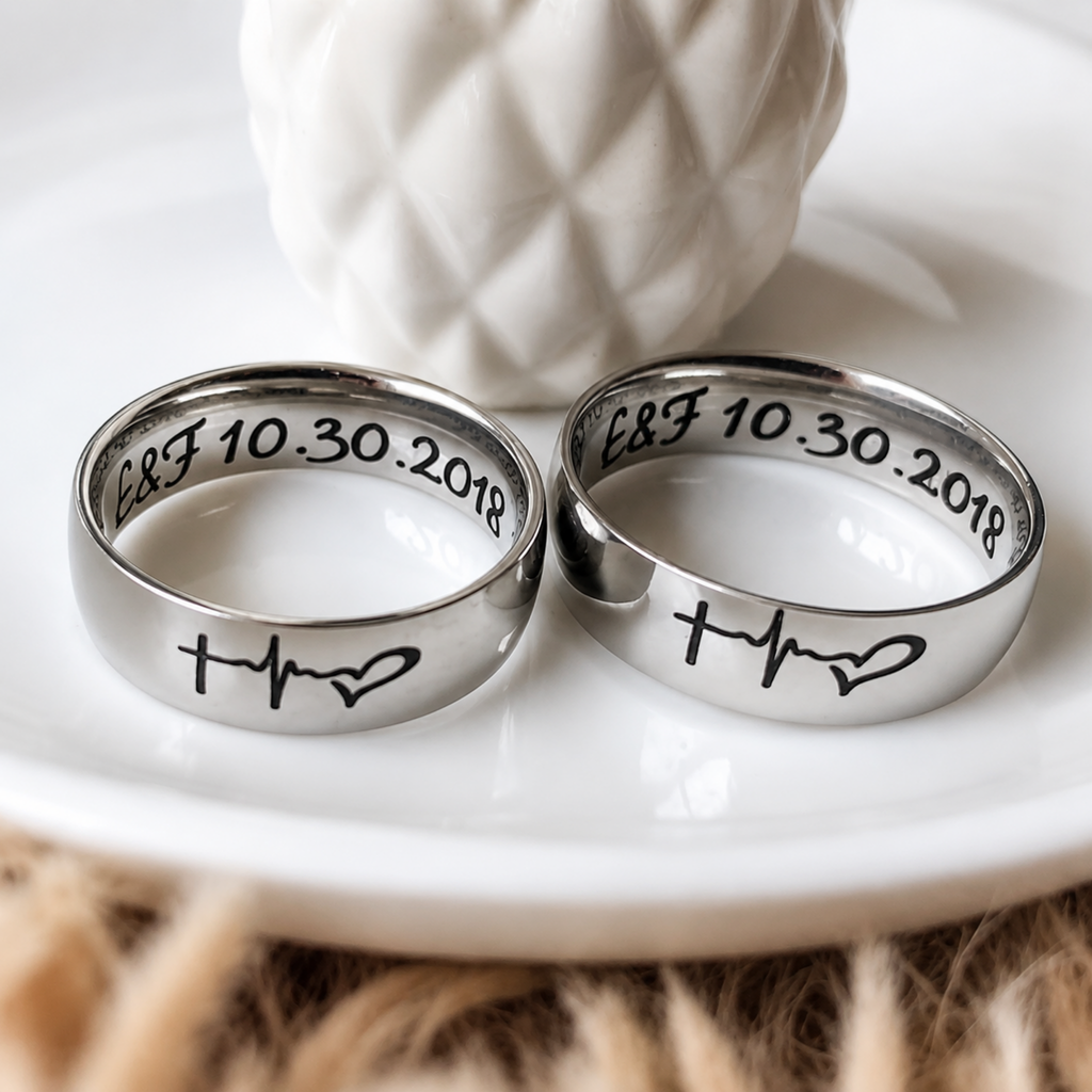 Smooth silver couple rings