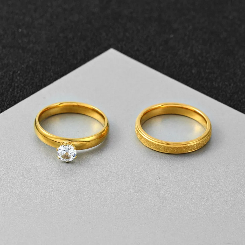 Fine frosted gold couple rings (last sizes)