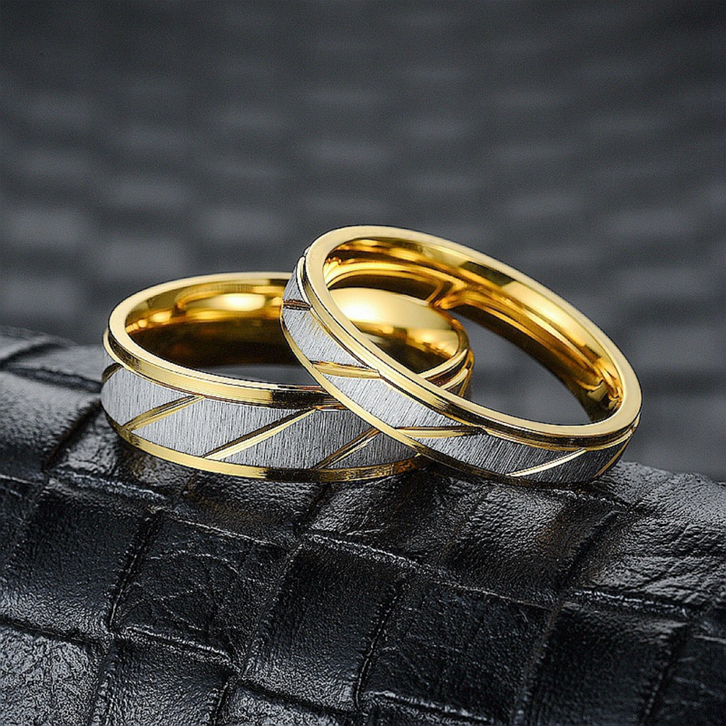 Two-tone couple rings with zircons (Pre order)