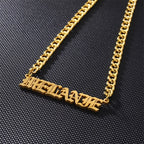 Female necklace with name in capital letters and thick chain