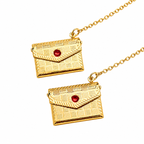 COLLAR CARTA DE AMOR CON RELIEVE