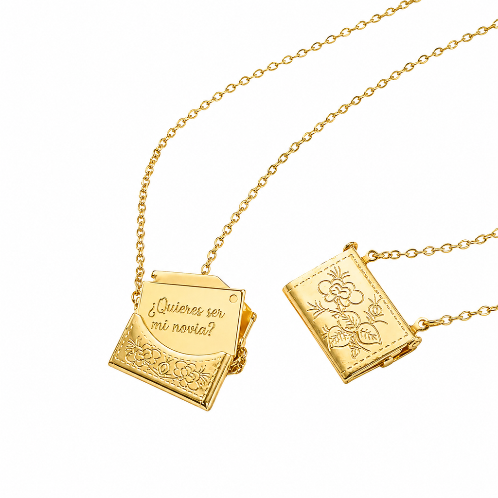 COLLAR CARTA DE AMOR CON RELIEVE