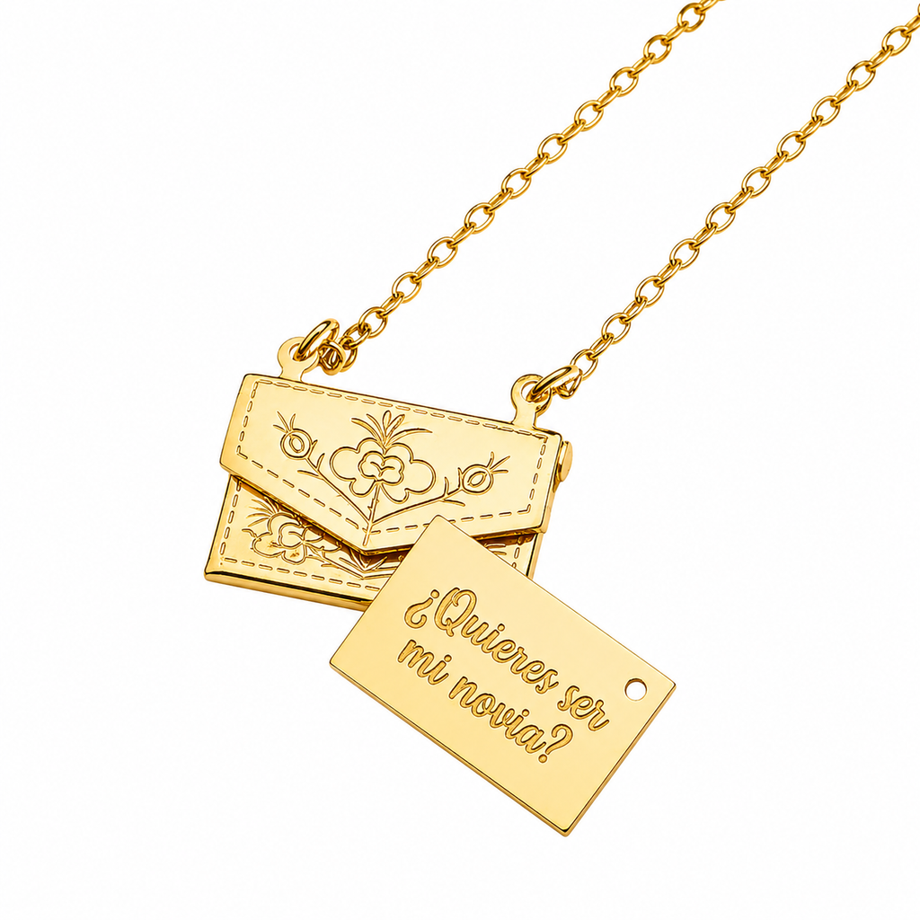 COLLAR CARTA DE AMOR CON RELIEVE