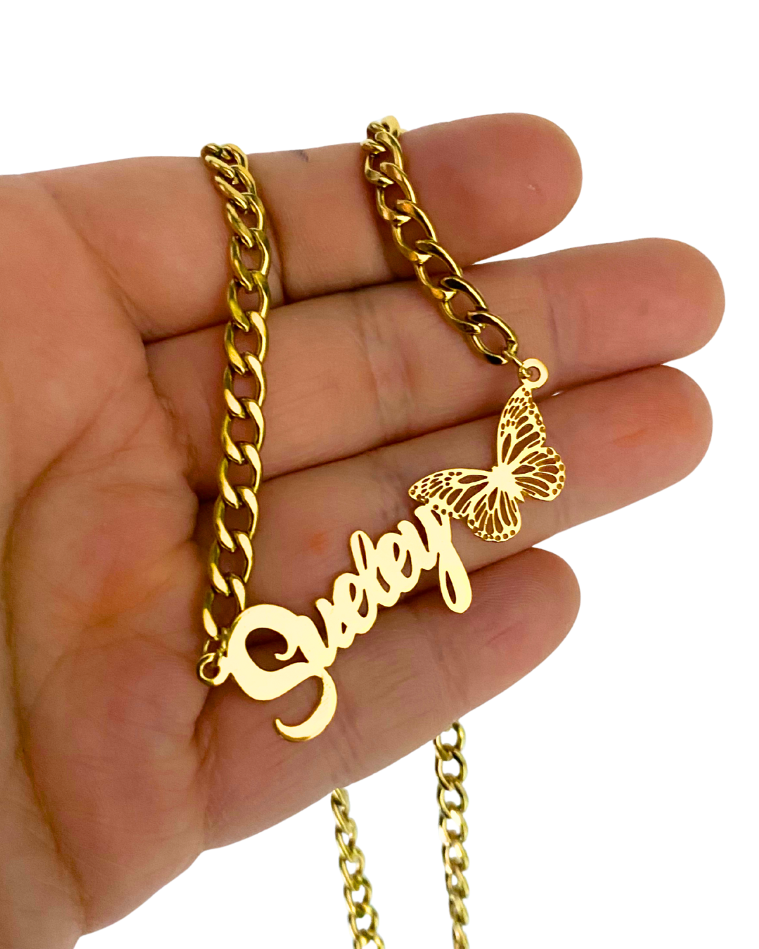 COLLAR CON NOMBRE Y MARIPOSA MONARCA CON CADENA GRUESA