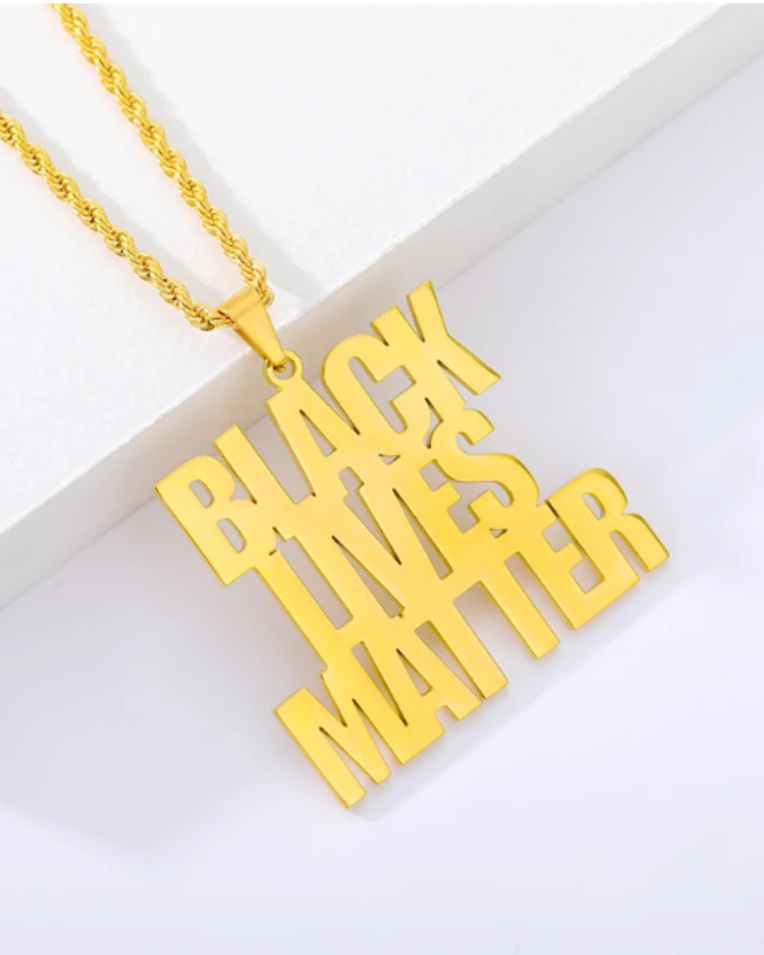 COLLAR CON TRIPLE NOMBRE Y CADENA GRUESA