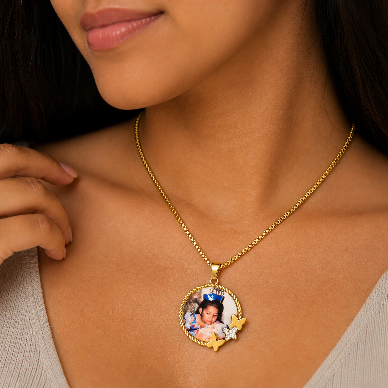 COLLAR MEMORABLE CON MARIPOSAS