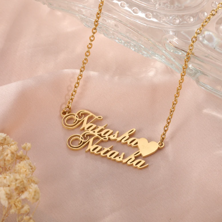 COLLAR CON DOBLE NOMBRE DOBLE Y CORAZON