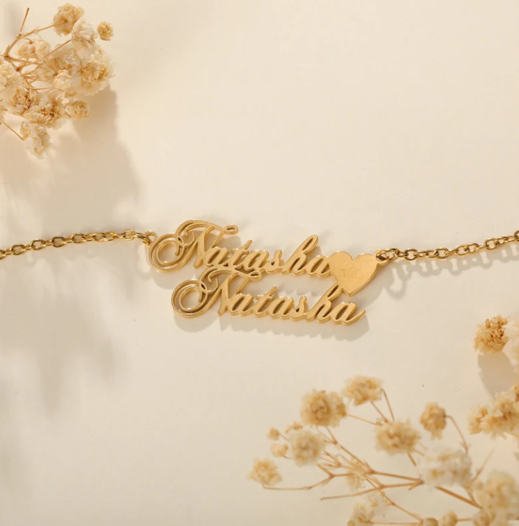 COLLAR CON DOBLE NOMBRE DOBLE Y CORAZON