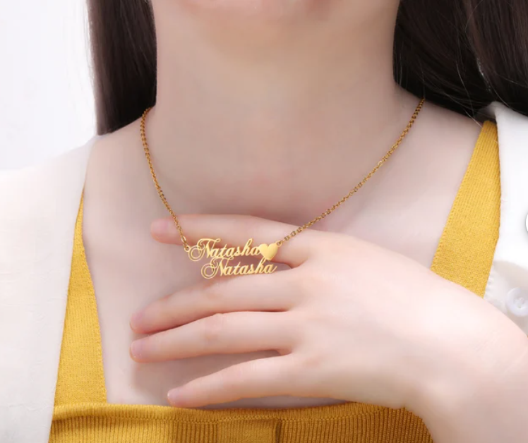 COLLAR CON DOBLE NOMBRE DOBLE Y CORAZON
