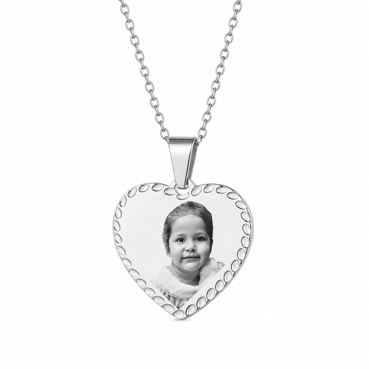 Heart necklace bordered with photo engraving