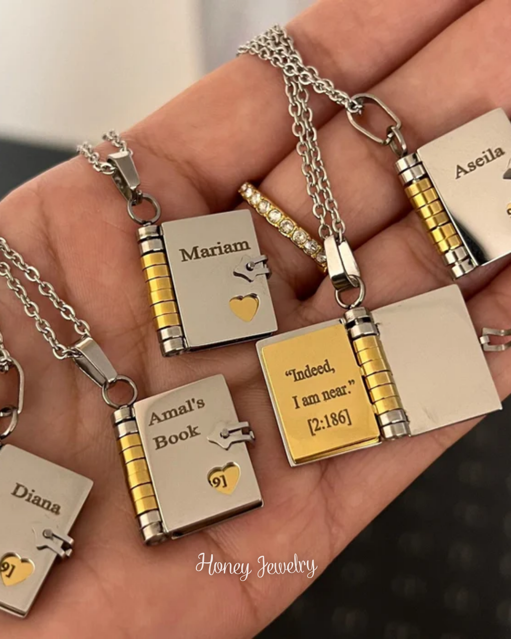 COLLAR LIBRO DE AMOR MINI