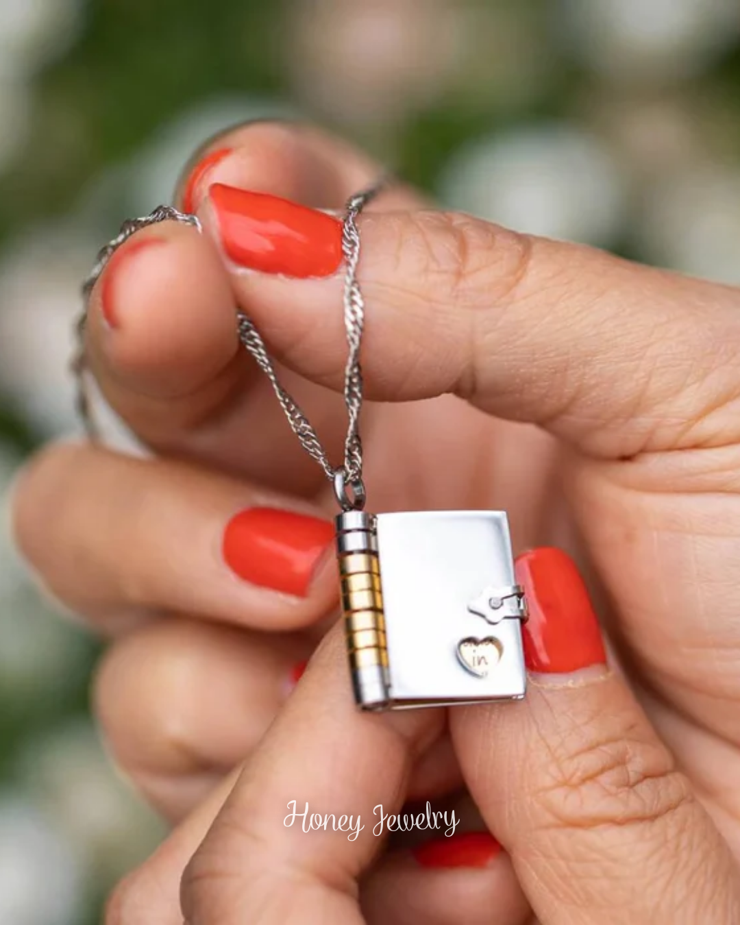 COLLAR LIBRO DE AMOR MINI