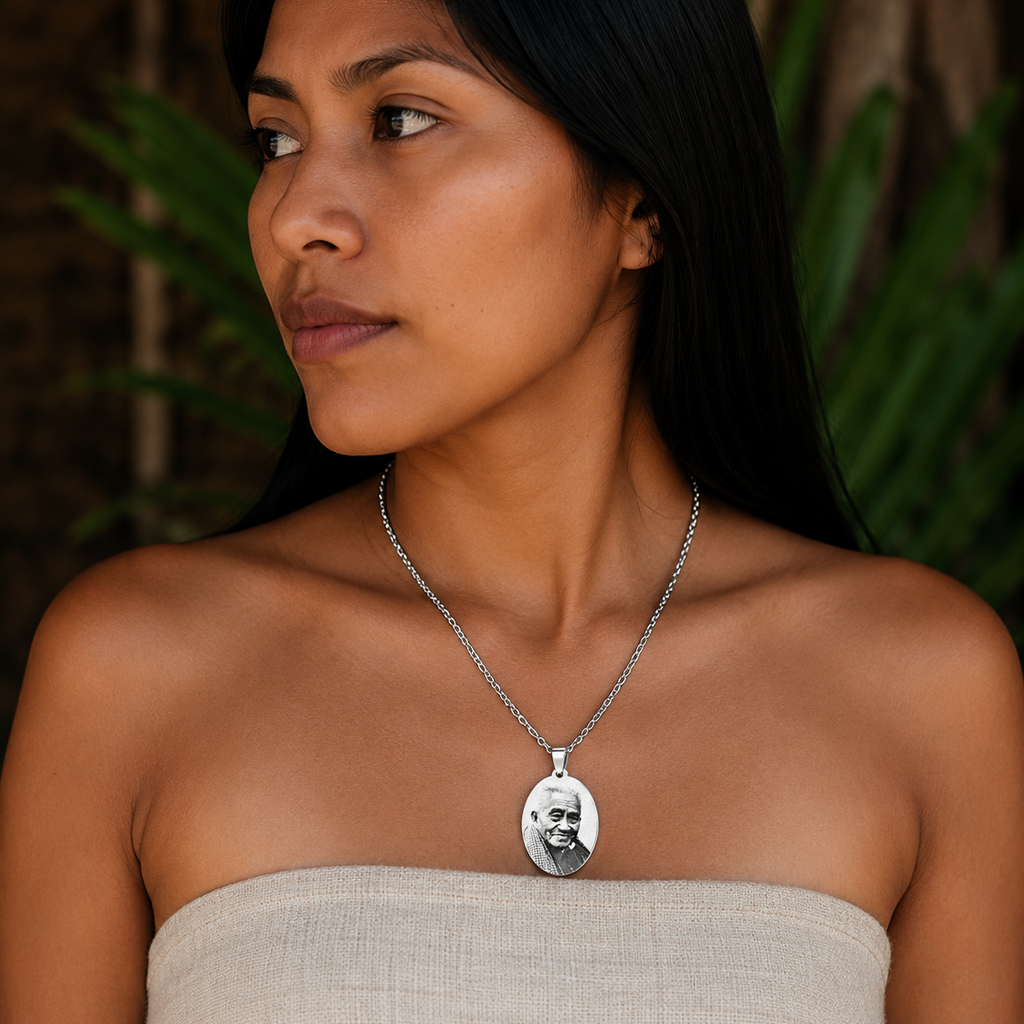 Collar placa oval personalizada con cadena cordón
