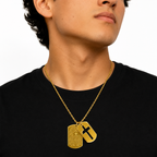 Collar doble placa con cruz calada