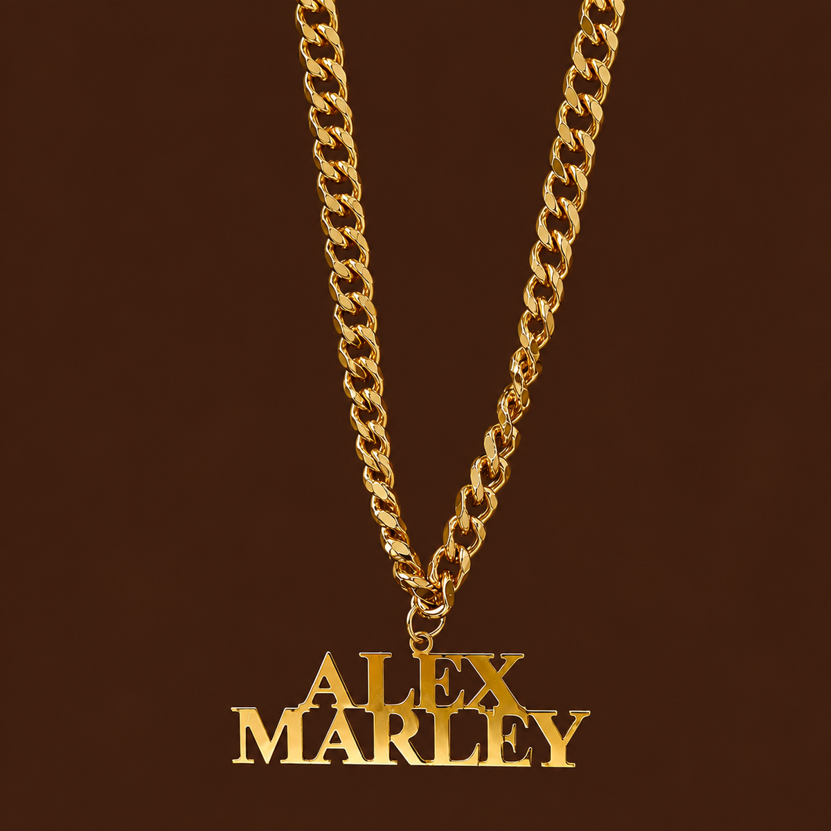 Male necklace with name in capital letters and thick chain