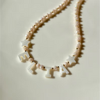 COLLAR INICIALES EN NACAR + CRISTALES BLANCOS