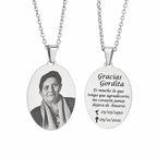 Collar placa oval personalizada con cadena delgada