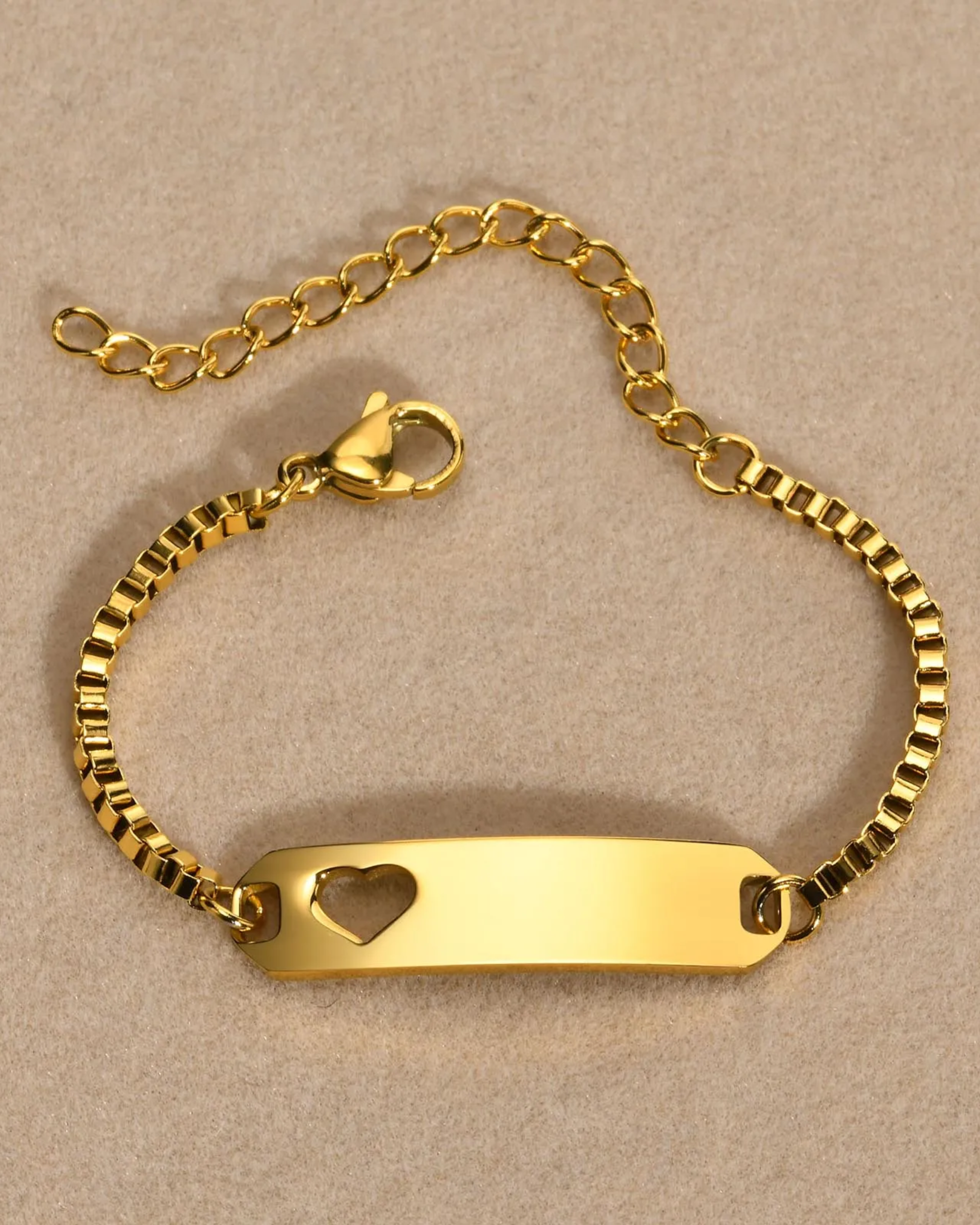 Opengewerkt hartje kinderarmbandje (PRE ORDER)