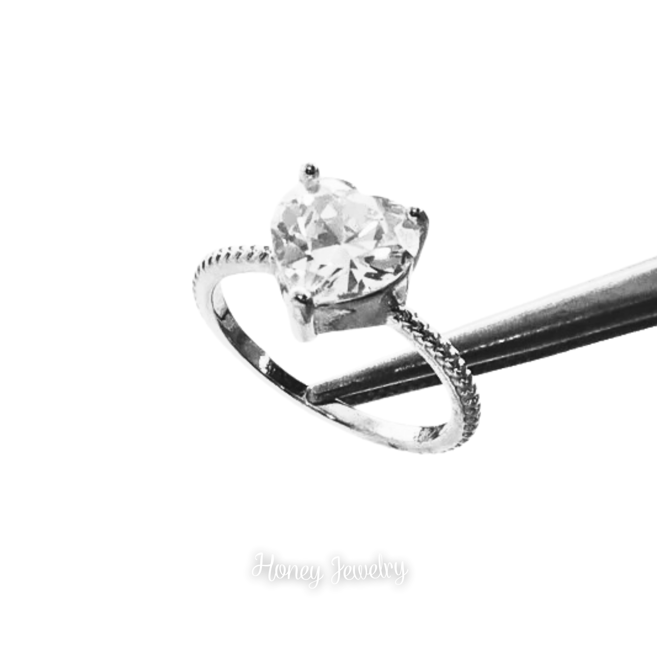 heart zircon ring (last size - size 5.5)