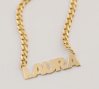 Female necklace with name in capital letters and thick chain