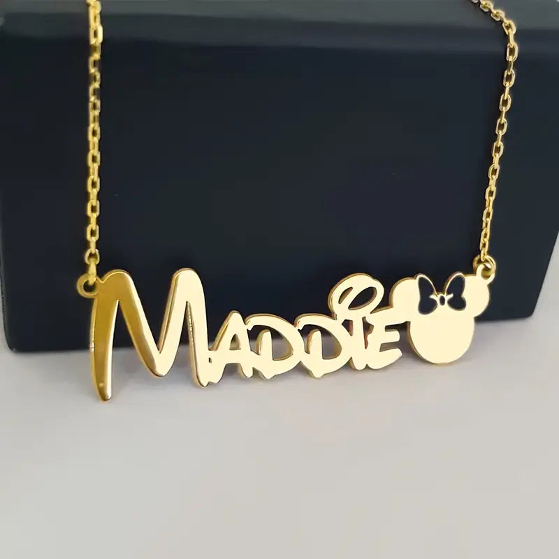 COLLAR CON NOMBRE MINNIE