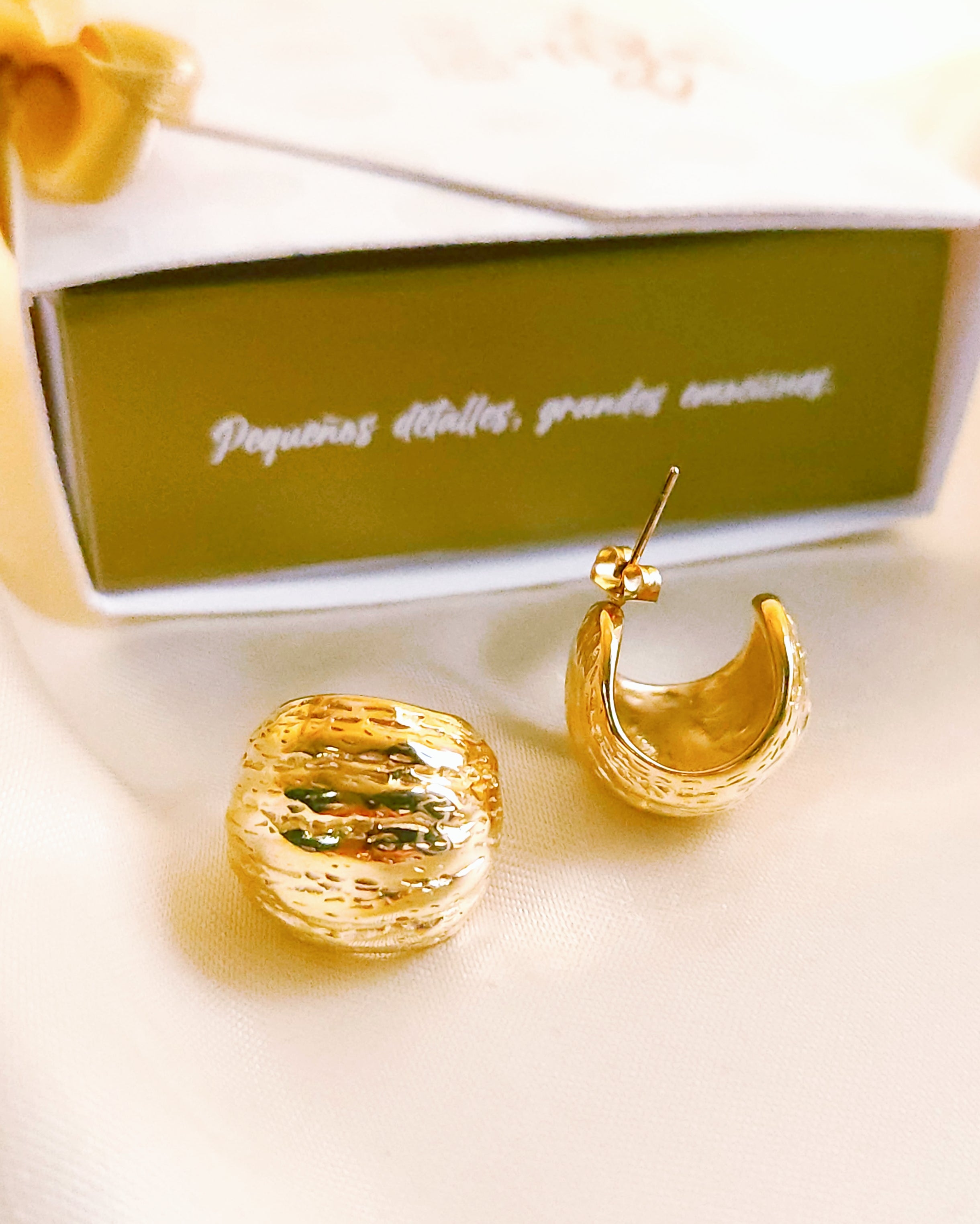 aretes ovalado
